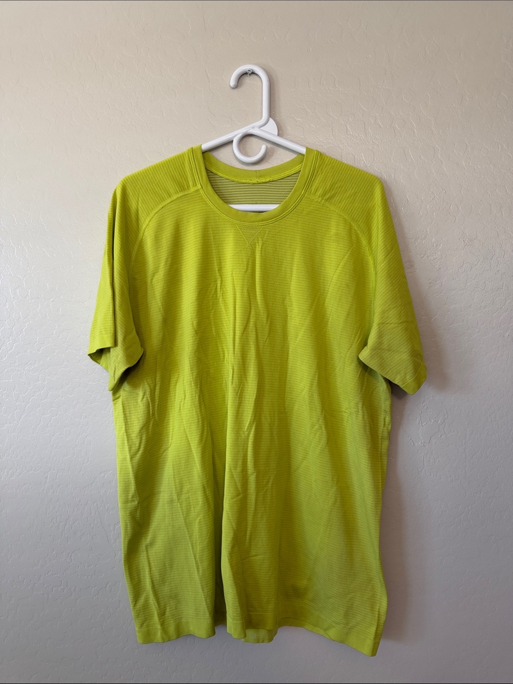 Lululemon athletica men shirt